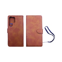 Leather Flip Cover with Internal Pocket for Samsung Galaxy S24 Ultra Gold Leather Flip Cover with Internal Pocket for Samsung Galaxy S24 Ultra Gold